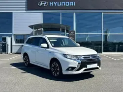 Blanc Utilisé 2017 Mitsubishi Outlander Intense SUV | 17 990 € (Prix cher)