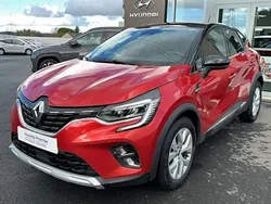 Rouge Utilisé 2022 Renault Captur Zen SUV | 15 980 € (Prix juste)