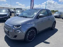 Noir Utilisé 2022 Fiat 500e La Prima Citadine | 21 999 €
