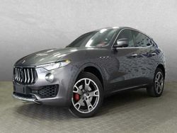 Gris Utilisé 2017 Maserati Levante SUV | 64 900 €