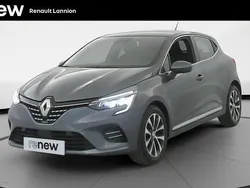 Gris Utilisé 2021 Renault Clio V Intens Citadine | 14 990 €