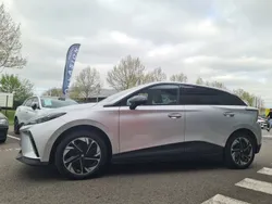 Utilisé 2023 MG MG4 EV Luxury Citadine | 28 499 € (Prix assez cher)