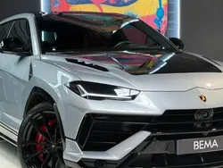 Utilisé 2023 Lamborghini Urus SUV | 309 980 € (Super prix)