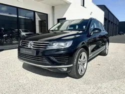 Noir Utilisé 2018 VW Touareg Executive SUV | 34 970 € (Bon prix)