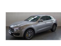Gris Utilisé 2017 Maserati Levante SUV | 82 200 €