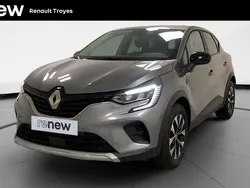 Gris cassiopee Utilisé 2024 Renault Captur Evolution SUV | 18 499 € (Prix juste)