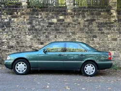 Vert Utilisé 1993 Mercedes C280 Berline | 4 900 €