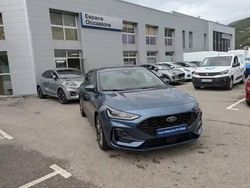 Bleu Utilisé 2024 Ford Focus ST-Line X Berline | 25 990 € (Prix juste)