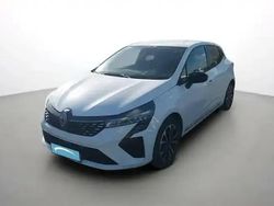 Blanc glacier Occasion 2023 Renault Clio V Berline | 20 000 € (Prix assez cher)