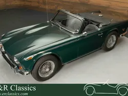Vert Utilisé 1968 Triumph TR 250 Cabriolet | 39 950 €