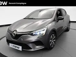 Gris Utilisé 2023 Renault Clio V Equilibre Citadine | 16 490 € (Prix juste)