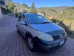 Utilisé 2007 Renault Scénic II Dynamique Monospace | 1 700 €