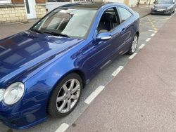 Utilisé 2006 Mercedes C220 Edition Coupé | 2 700 €