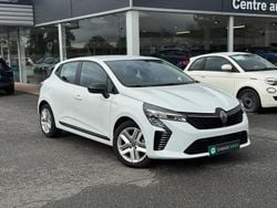 Blanc Utilisé 2024 Renault Clio V Evolution Berline | 14 980 € (Prix juste)