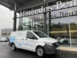 Blanc Utilisé 2023 Mercedes e-Vito Monospace | 45 000 € (Prix assez cher)