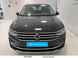 Gris Utilisé 2021 VW Tiguan Elegance+ SUV | 34 470 € (Prix juste)