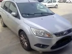 Argent Utilisé 2010 Ford Focus Trend Break | 2 600 € (Prix juste)