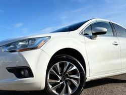 Blanc Occasion 2014 Citroën DS4 So Chic Citadine | 7 990 € (Prix juste)