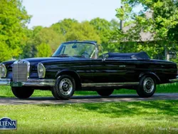 Noir Utilisé 1963 Mercedes 220 SE Cabriolet | 119 500 €