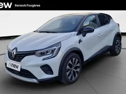 Blanc Utilisé 2023 Renault Captur Evolution SUV | 16 990 € (Prix assez cher)
