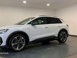 Blanc Utilisé 2024 Audi Q4 e-tron S-Line SUV | 73 490 €
