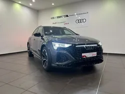 Gris daytona nacré Utilisé 2024 Audi SQ8 Sportback e-tron Sport SUV | 98 990 €