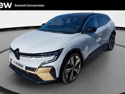 Gris Utilisé 2023 Renault Mégane Iconic Berline | 26 490 € (Bon prix)