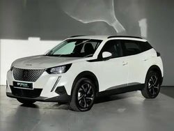 Blanc Occasion 2020 Peugeot e-2008 Allure SUV | 15 990 € (Prix juste)