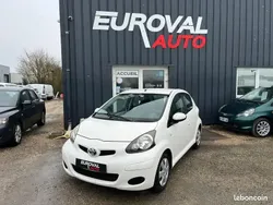 Blanc Utilisé 2011 Toyota Aygo Citadine | 5 490 € (Bon prix)