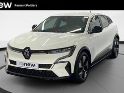 Blanc Occasion 2022 Renault Megane E-Tech Equilibre Berline | 18 990 €