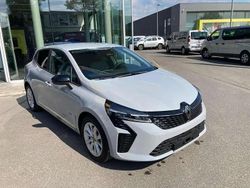 Gris Nouvelle 2025 Renault Clio V Evolution Citadine | 19 300 € (Prix juste)