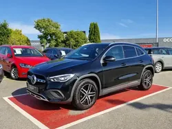 Noir Utilisé 2021 Mercedes 200 Progressive SUV | 29 490 € (Prix juste)