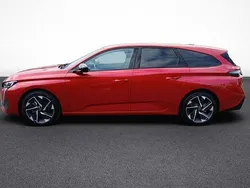 Rouge Nouvelle 2024 Peugeot 308 Allure | 26 989 € (Bon prix)
