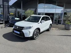 Blanc Nouvelle 2025 Suzuki Vitara Style SUV | 26 990 € (Prix juste)