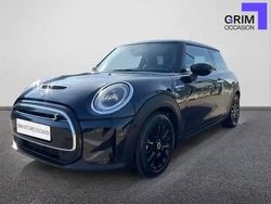 Enigmatic black metallic Utilisé 2021 Mini Cooper SE Hatch Citadine | 17 527 € (Prix juste)
