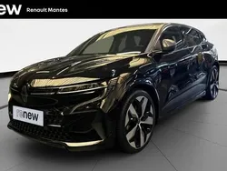 Noir Utilisé 2022 Renault Mégane Techno Berline | 23 980 € (Prix juste)