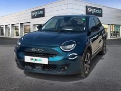 Orange Utilisé 2024 Fiat 600 La Prima SUV | 21 999 € (Prix juste)