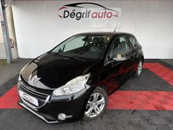 Noir Utilisé 2013 Peugeot 208 Active Citadine | 4 990 € (Prix cher)