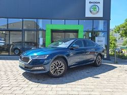 Bleu Utilisé 2024 Skoda Octavia Style | 30 980 € (Prix assez cher)