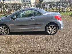 Gris Utilisé 2009 Peugeot 207 CC Sport Cabriolet | 3 300 € (Bon prix)