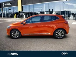 Orange Utilisé 2022 Renault Clio V Intens | 17 990 € (Prix juste)