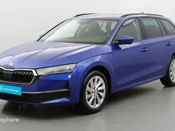 Bleu Utilisé 2024 Skoda Octavia Selection Break | 30 499 € (Super prix)