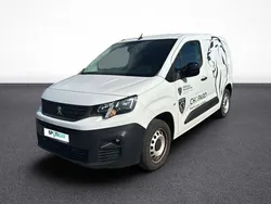 Blanc Utilisé 2023 Peugeot Partner S Monospace | 22 989 €