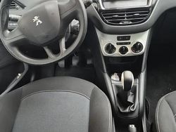 Bleu Utilisé 2018 Peugeot 208 Citadine | 7 300 € (Prix juste)