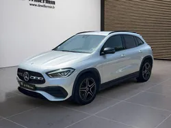 Gris Utilisé 2022 Mercedes GLA200 SUV | 37 990 € (Prix juste)
