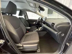 Utilisé 2022 Toyota Yaris Hybrid Berline | 16 990 € (Prix juste)