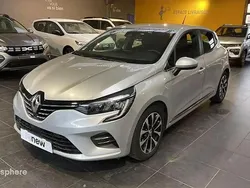 Blanc Utilisé 2022 Renault Clio V Intens Berline | 17 499 € (Prix juste)