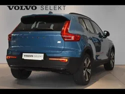 Bleu Utilisé 2023 Volvo XC40 Plus SUV | 39 900 € (Prix assez cher)