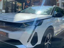Utilisé 2021 Peugeot 5008 Allure Monospace | 21 990 €