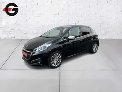 Noir Utilisé 2018 Peugeot 208 Allure Citadine | 9 990 € (Prix assez cher)
